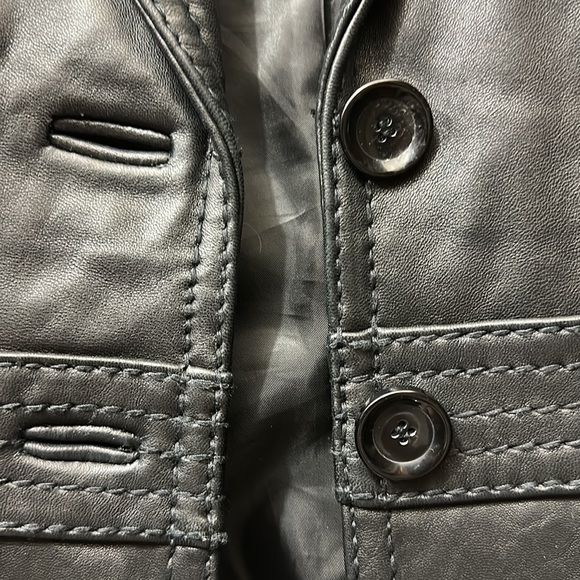 Avanti Black Genuine Leather Women’s Jacket - Picture 2 of 10